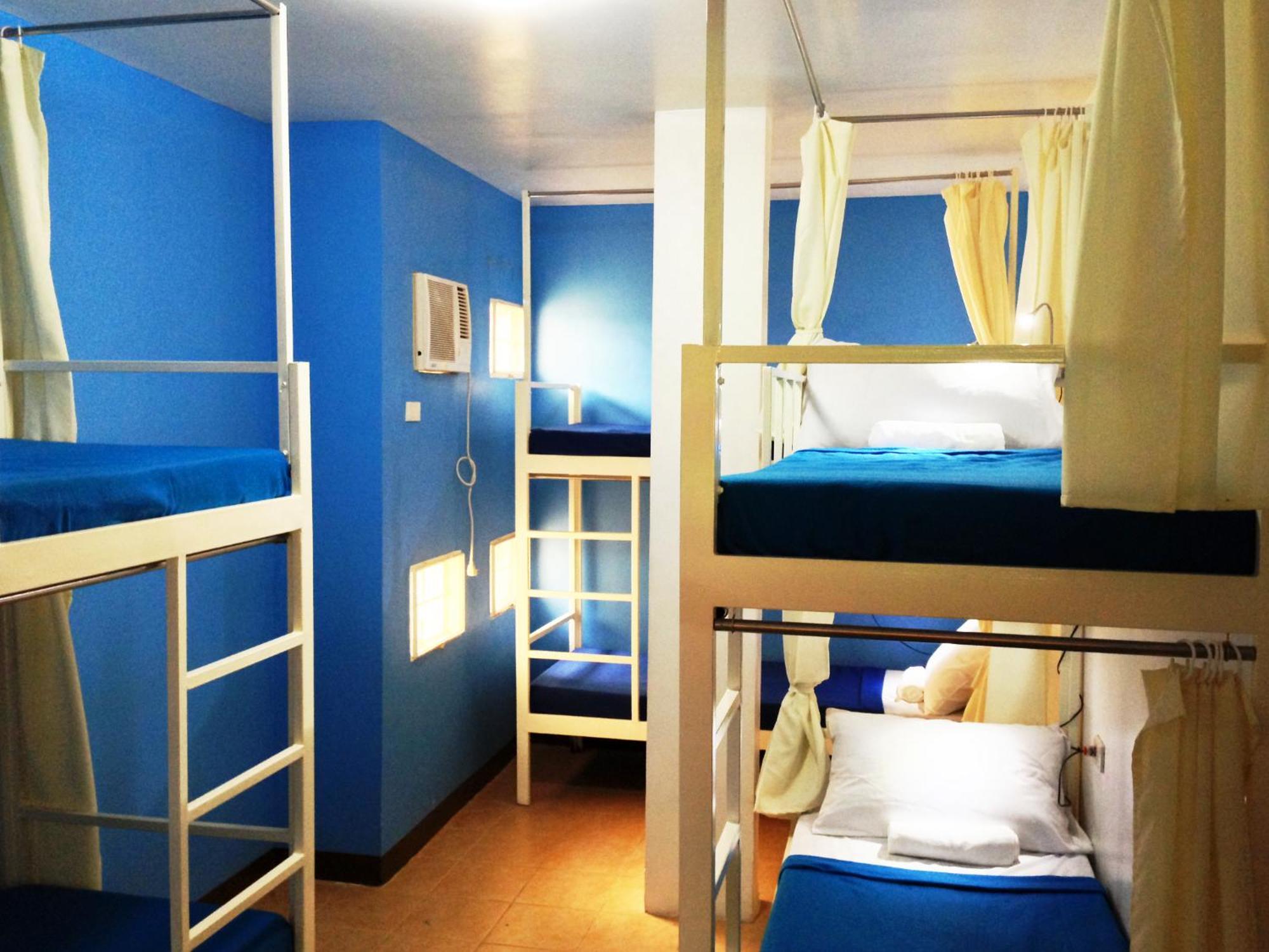 Crossroads Hostel Manila Mandaluyong Habitación foto