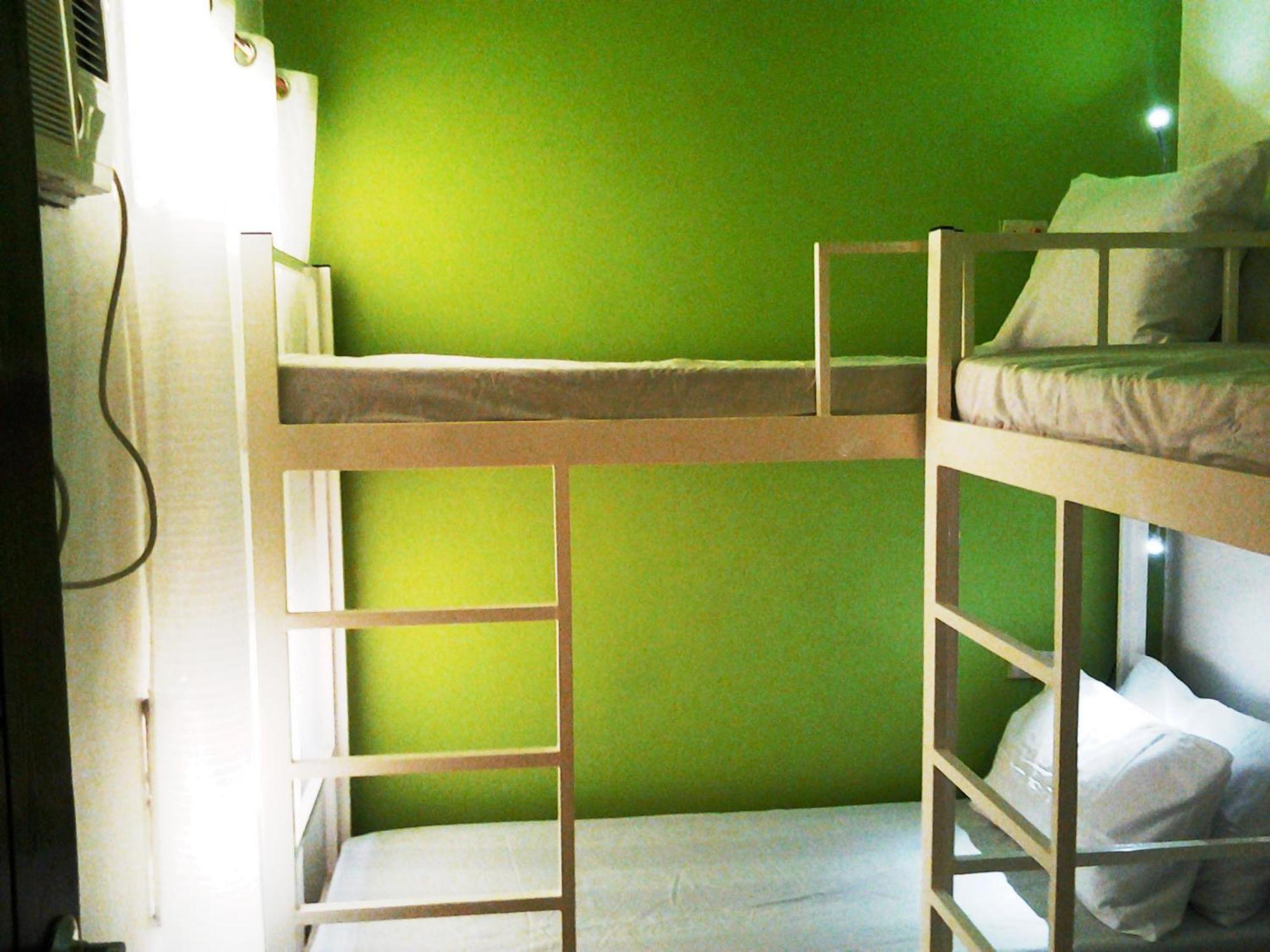 Crossroads Hostel Manila Mandaluyong Habitación foto