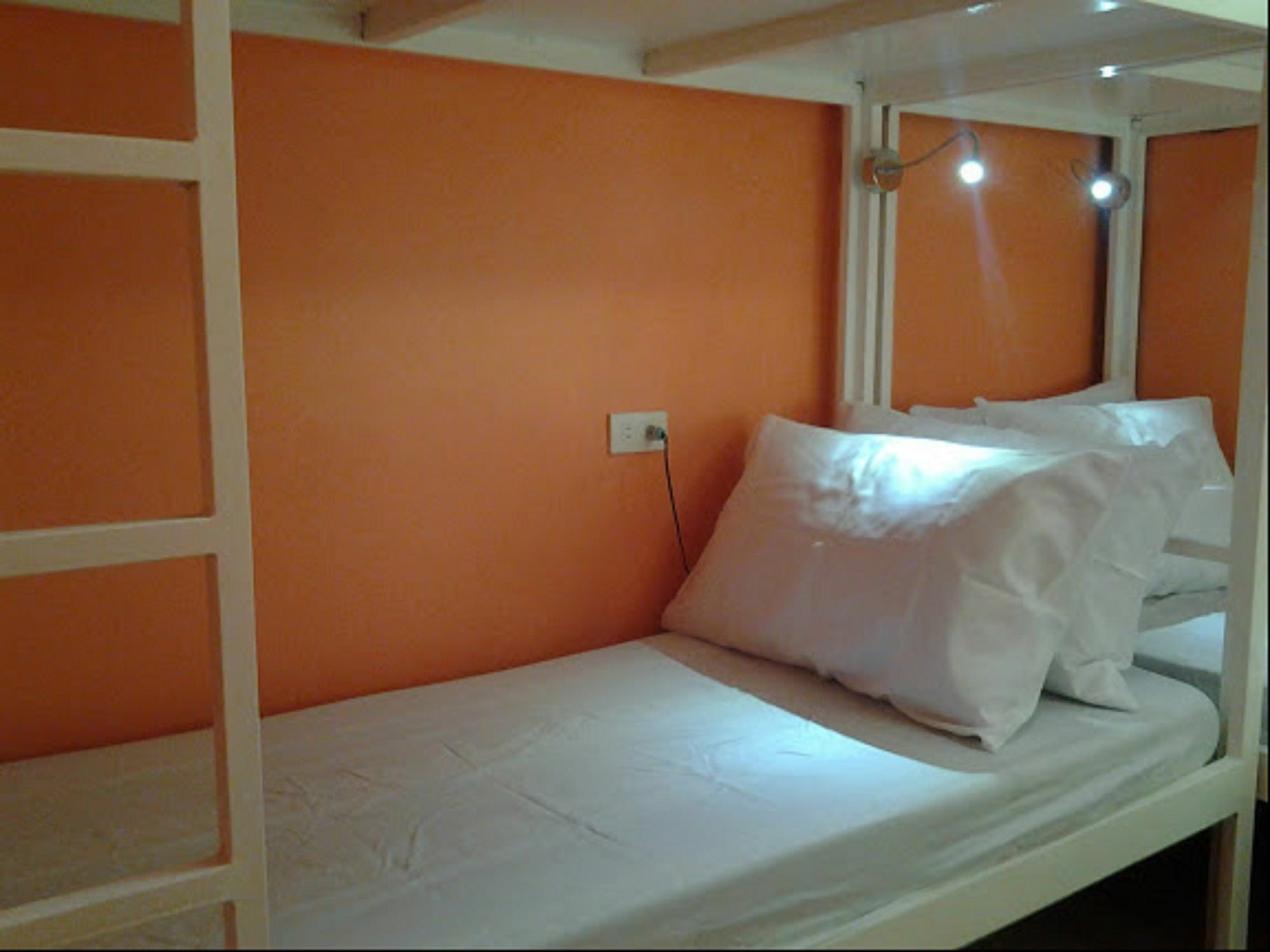 Crossroads Hostel Manila Mandaluyong Exterior foto